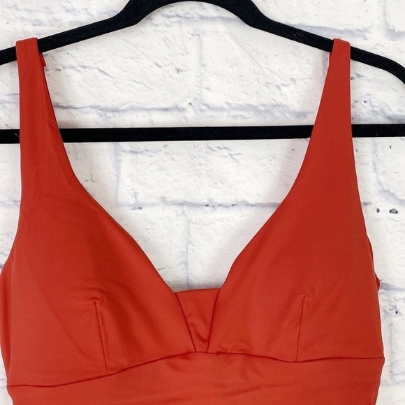 Andie Tahiti chili pepper red one piece swimsuit medium - Picture 3 of 8